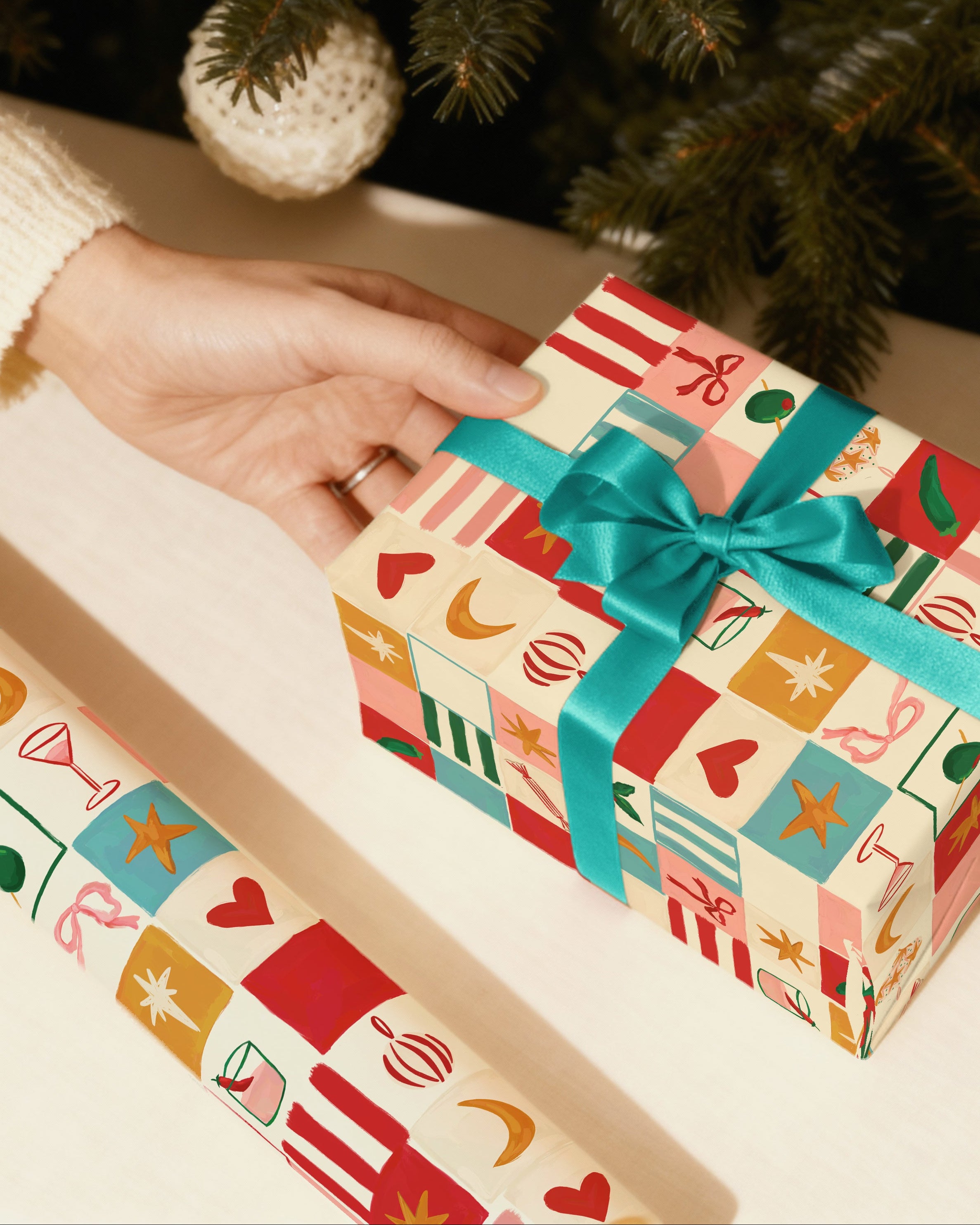 Christmas Motifs Gift Wrap